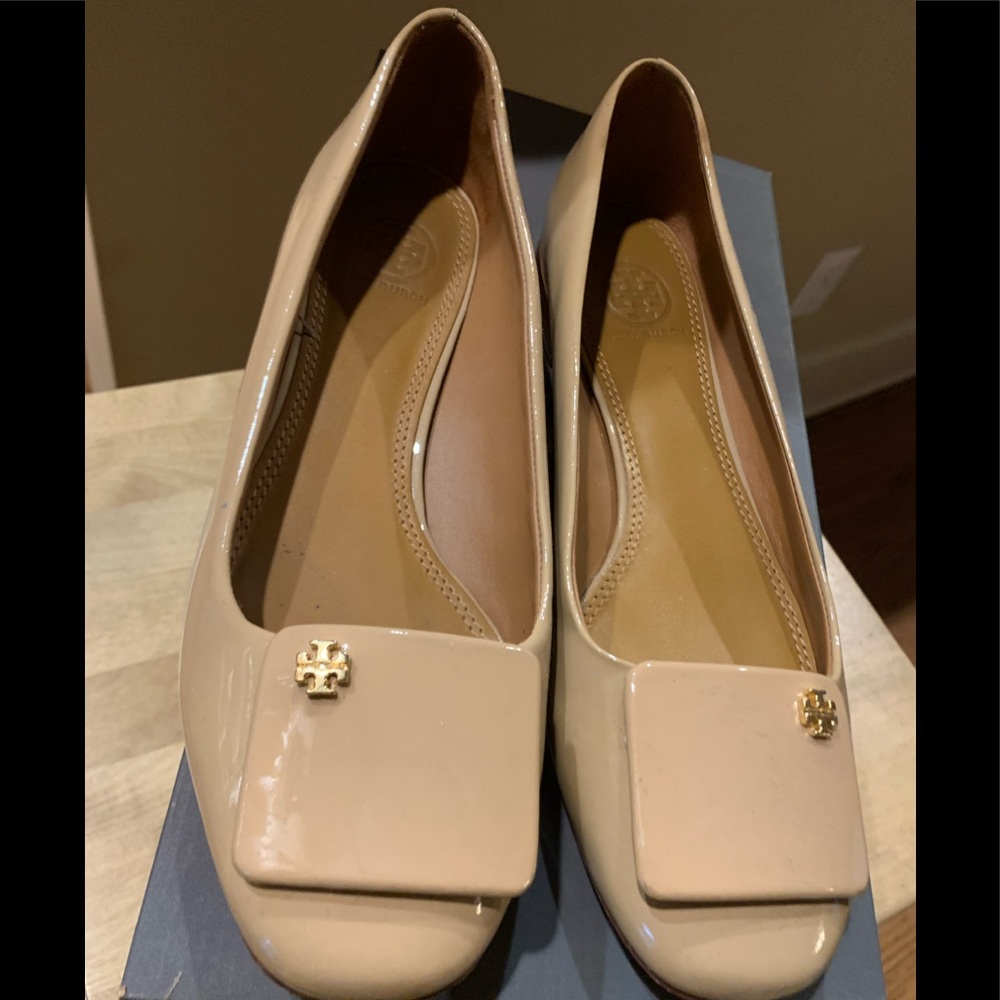 Tory Burch yardley flat (no box)